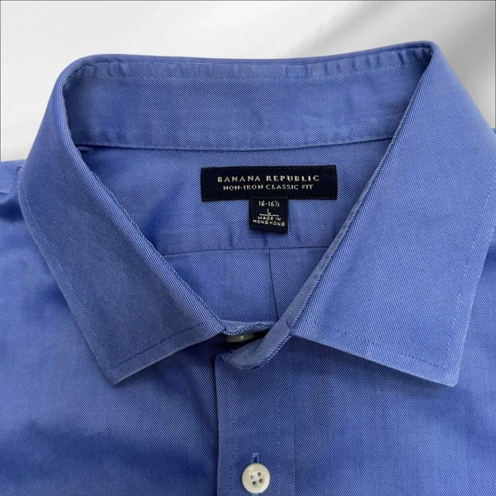 BANANA REPUBLIC Men’s 16 - 16.5 Blue Non Iron Dress Shirt